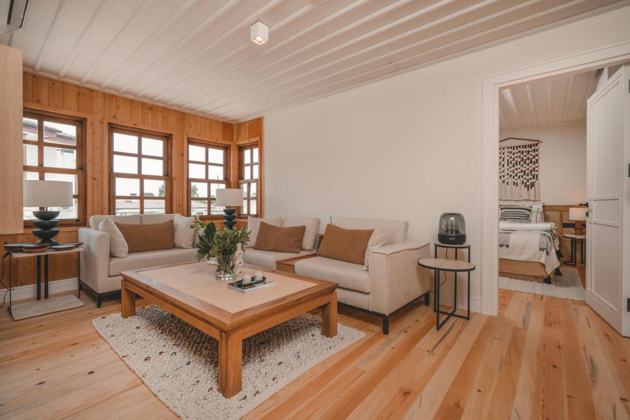 6 Rooms By Azumare Side Ngoại thất bức ảnh